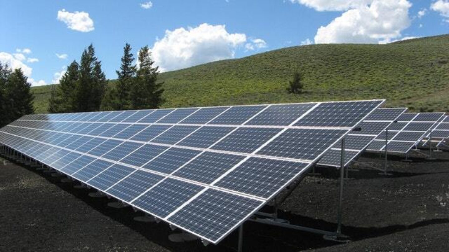 Solar panels moving companies